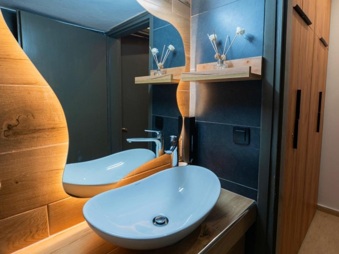 Sky View Suite Serres Exterior foto